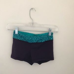 Ivivva plume and blue tight short